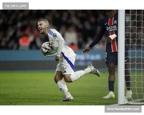 加拉塔萨雷主场表现强势 奥西门领衔锋线威胁巨大